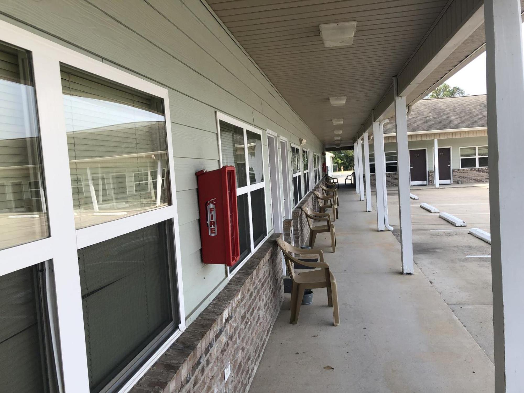 Weiss Lake Lodge Centre Exterior photo