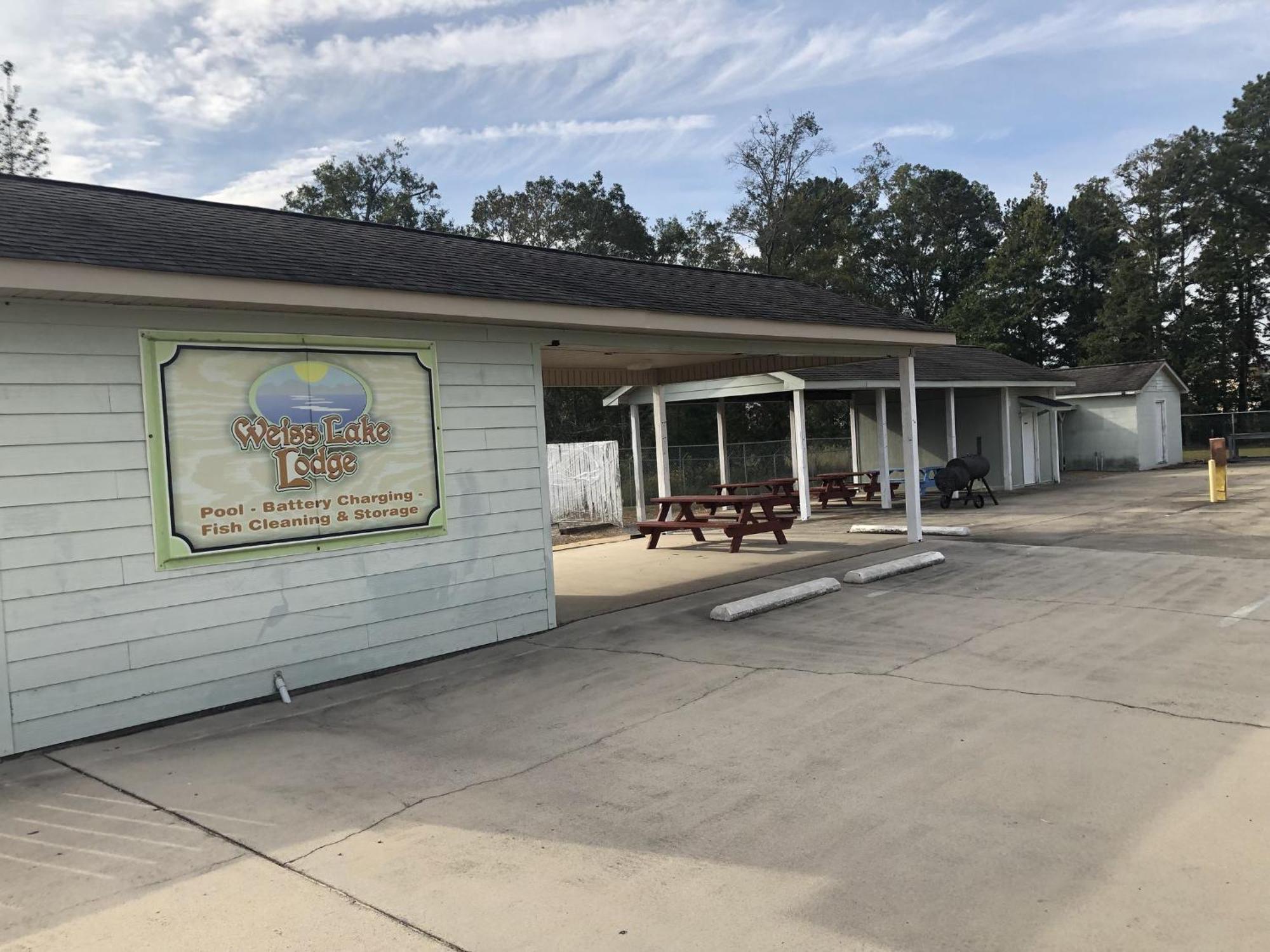 Weiss Lake Lodge Centre Exterior photo